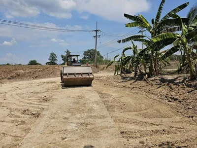 ผลงานรับถมดิน ขุดสระ ชัยนาท